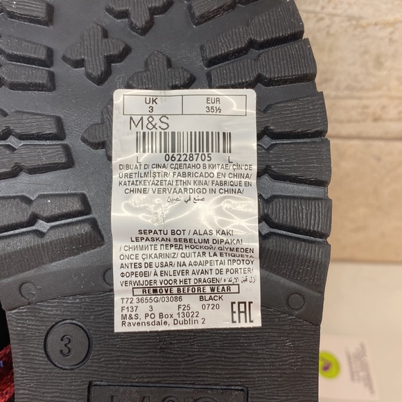 NWT Kids Marks & Spencer Vegan Suede Fur Lined Booties - Picture 9 of 9